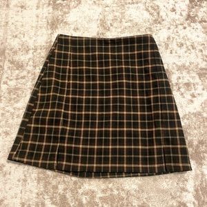 brandy melville plaid skirt